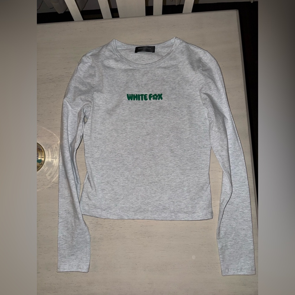 White Fox Love Addiction Long Sleeve Baby Tee in Gray